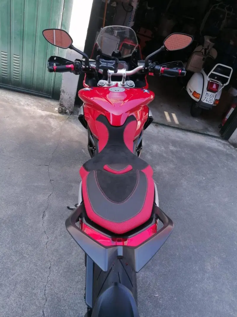 MV Agusta Turismo Veloce 800 (2014 - 16) (5)