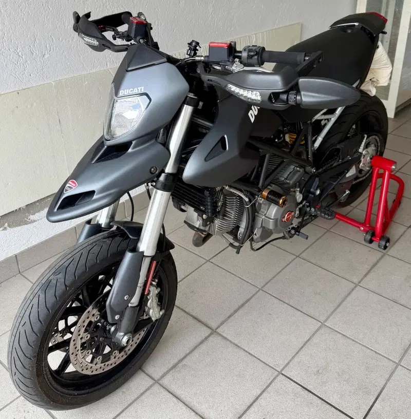 Ducati Hypermotard 796 (2012)