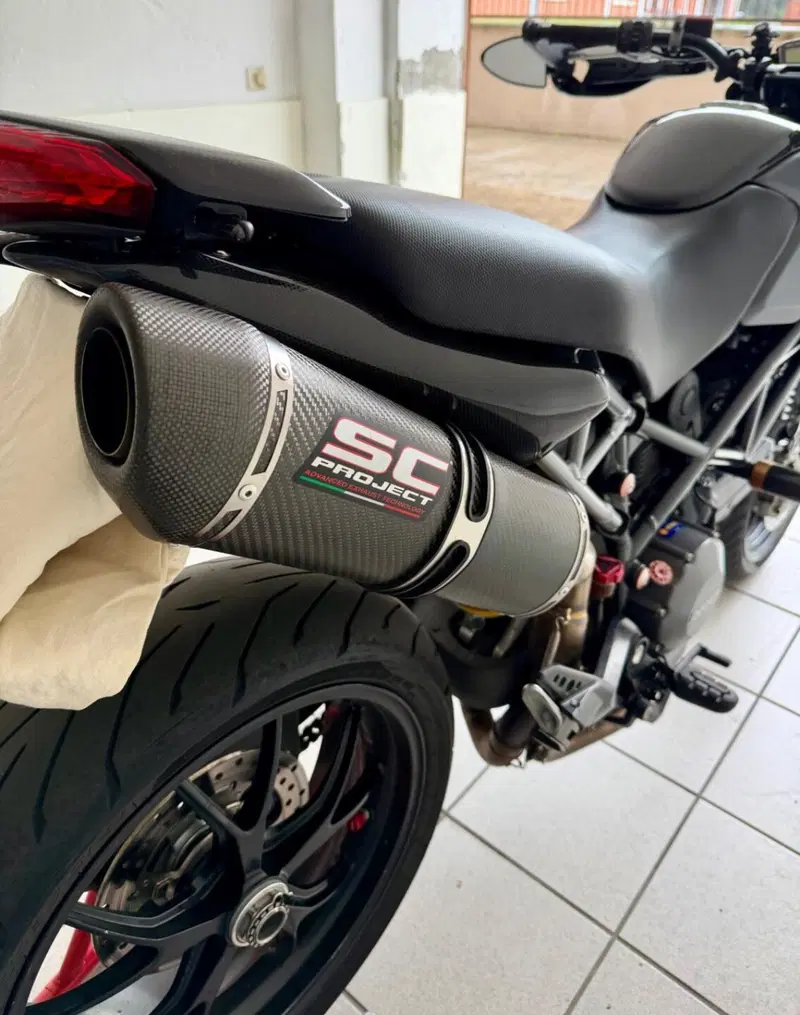 Ducati Hypermotard 796 (2012) (4)