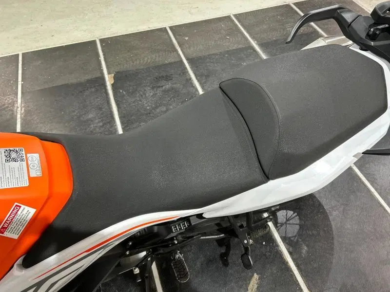 KTM 790 Adventure (2023 - 24) (11)