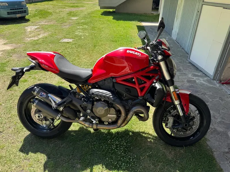 Ducati Monster 821 Stripe ABS (2015 - 17)