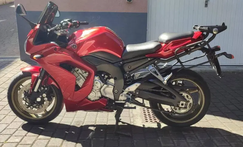 Yamaha FZ1 Fazer (2006 - 16) (2)