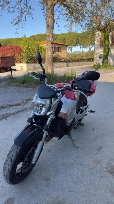 Suzuki GSR 600 (2006 - 11) usata