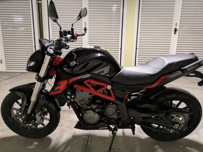 Benelli BN 302 S (2019 - 20) (2)