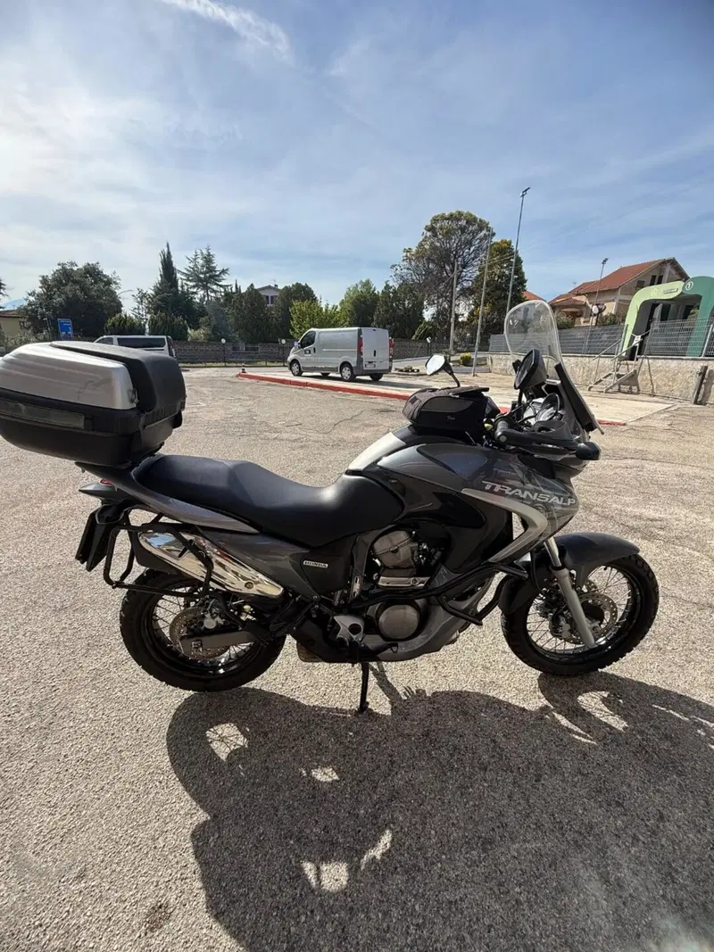 Honda Transalp XL 700 V (2007 - 2013) (2)