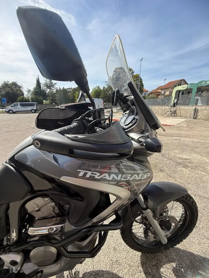 Honda Transalp XL 700 V (2007 - 2013) (3)