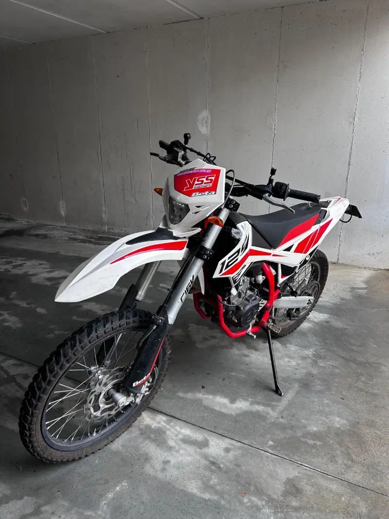 Betamotor RR 125 4T Enduro LC (2018 - 20) (2)