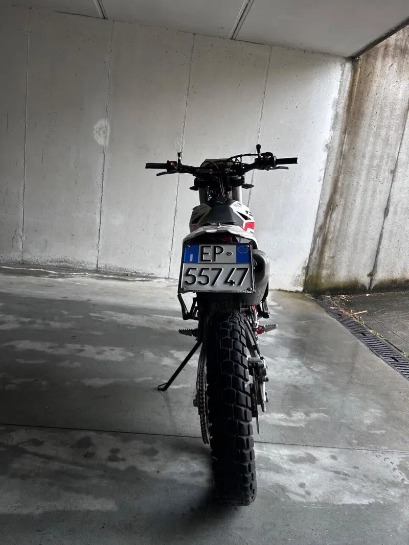 Betamotor RR 125 4T Enduro LC (2018 - 20) (4)
