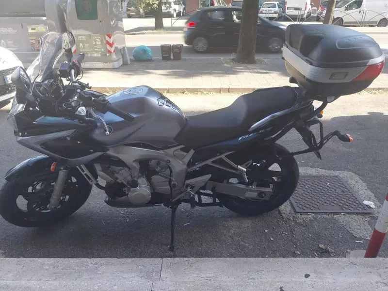 Yamaha FZ6 Fazer (2004 - 07) (4)