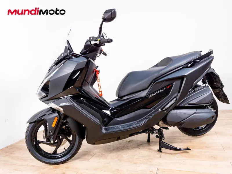 Kymco Downtown 350i ABS (2015 - 17) (8)
