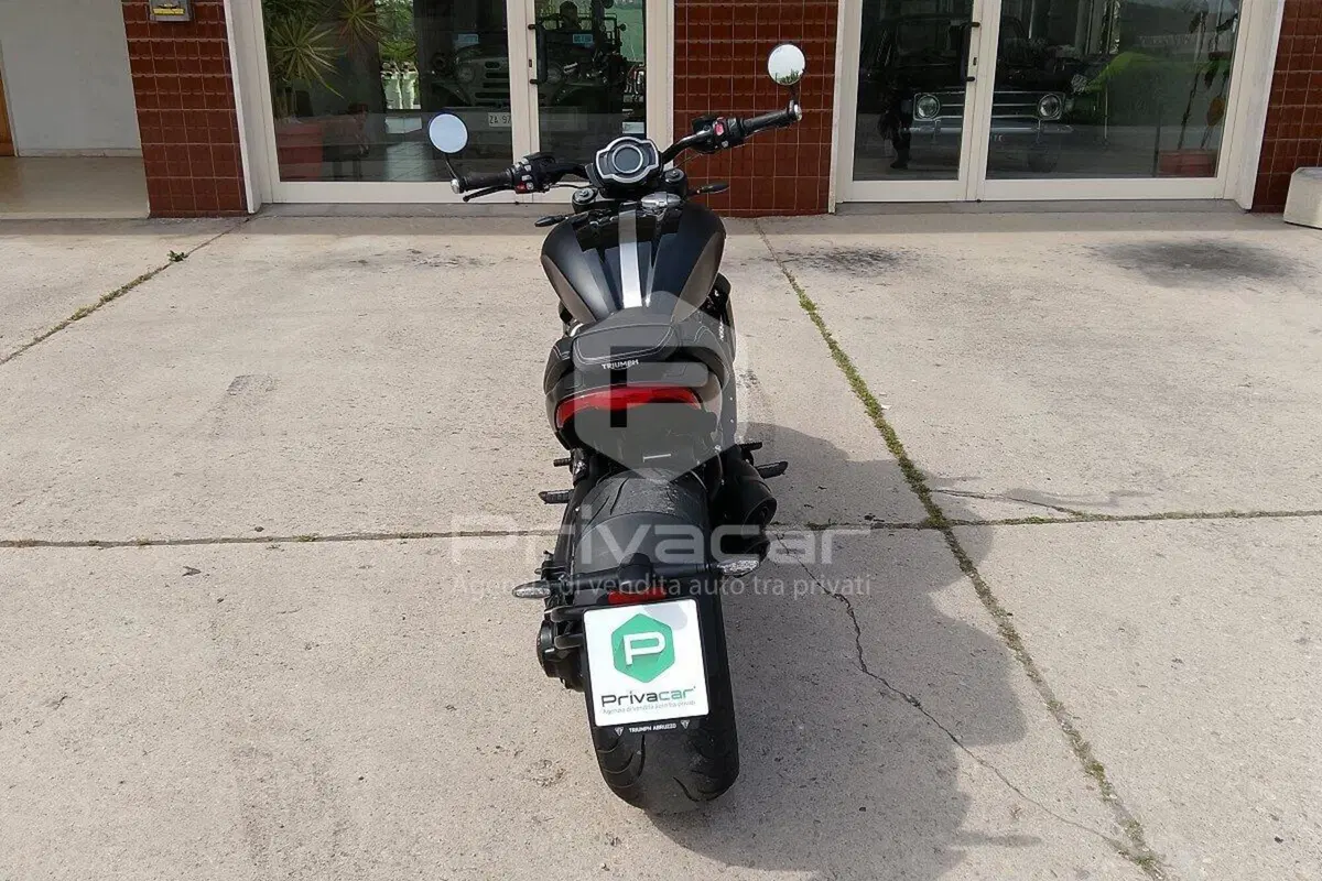 Triumph Rocket 3 R (2021 - 24) (6)