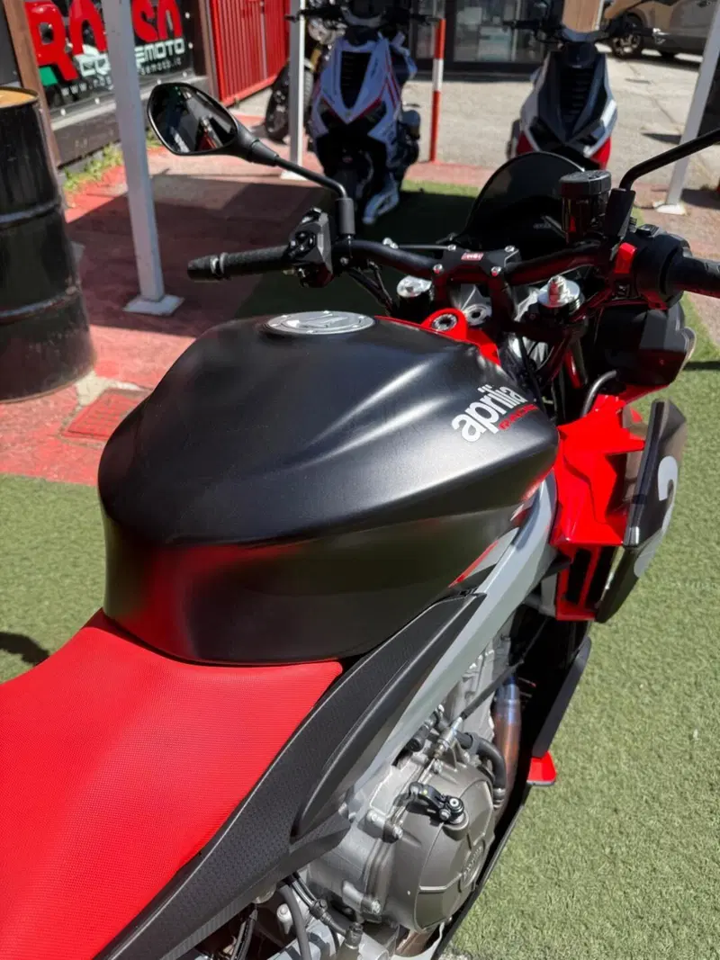 Aprilia Tuono 660 (2021 - 25) (12)