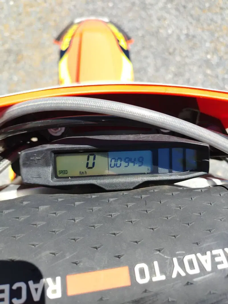 KTM 300 EXC TBI (2024) (2)