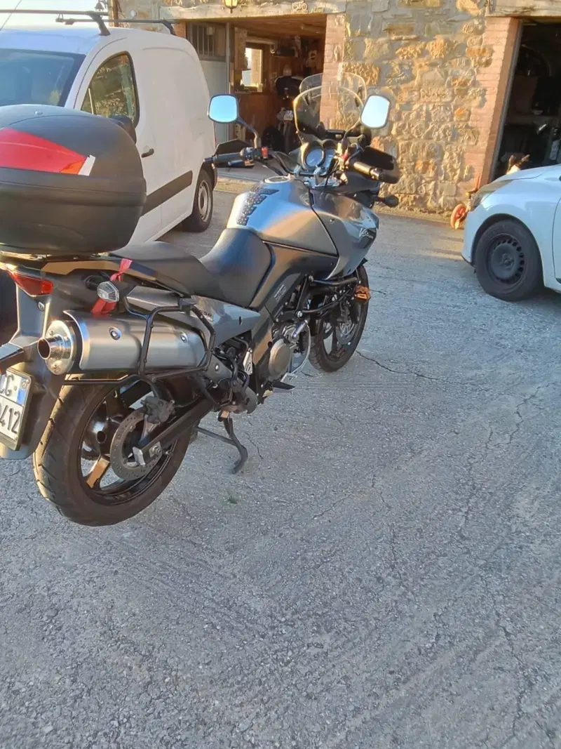 Suzuki V-Strom 650DL (2004 - 06) (2)