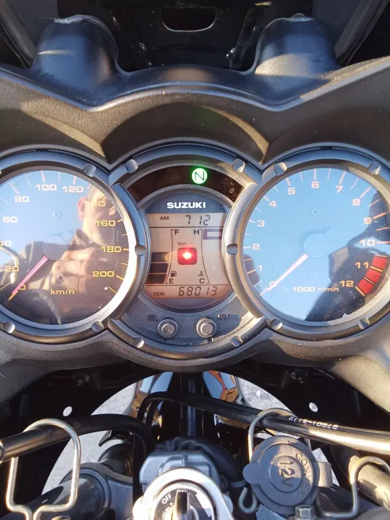 Suzuki V-Strom 650DL (2004 - 06) (3)