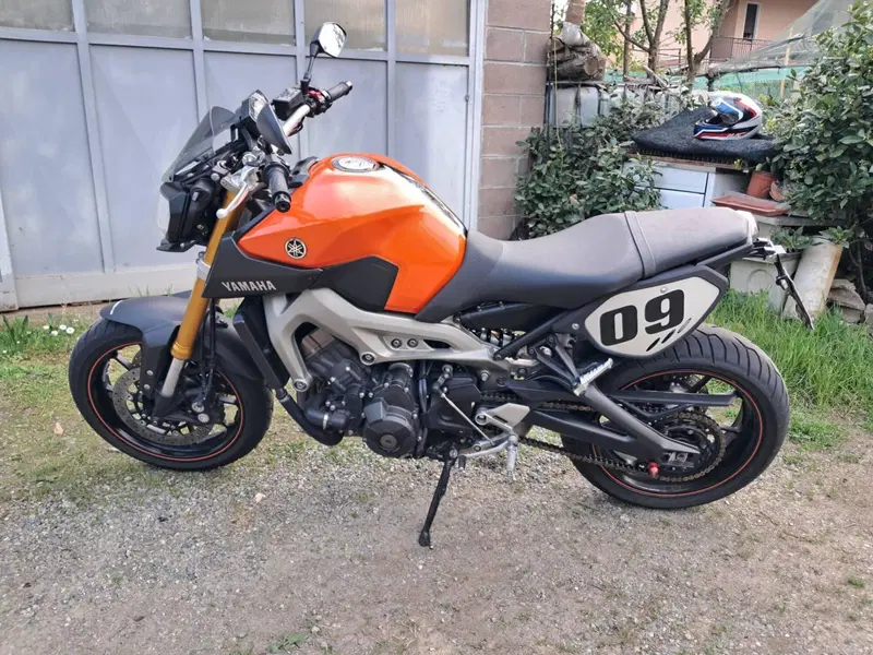 Yamaha MT-09 (2013 - 15) (2)