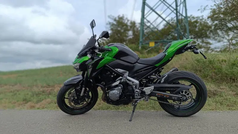 Kawasaki Z 900 (2017 - 18) (3)