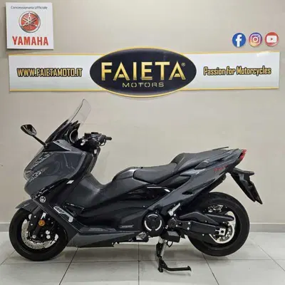 Yamaha T-Max 560 Tech Max (2020) usata