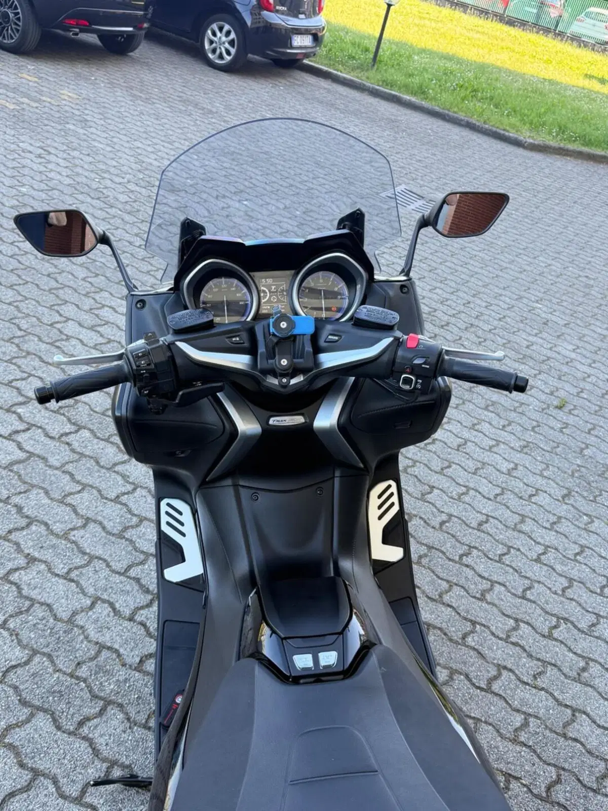 Yamaha T-Max 530 (2017 - 19) (3)