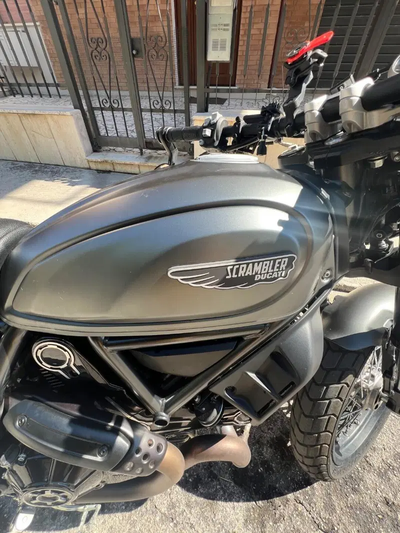Ducati Scrambler 800 Night Shift (2021 - 22) (4)