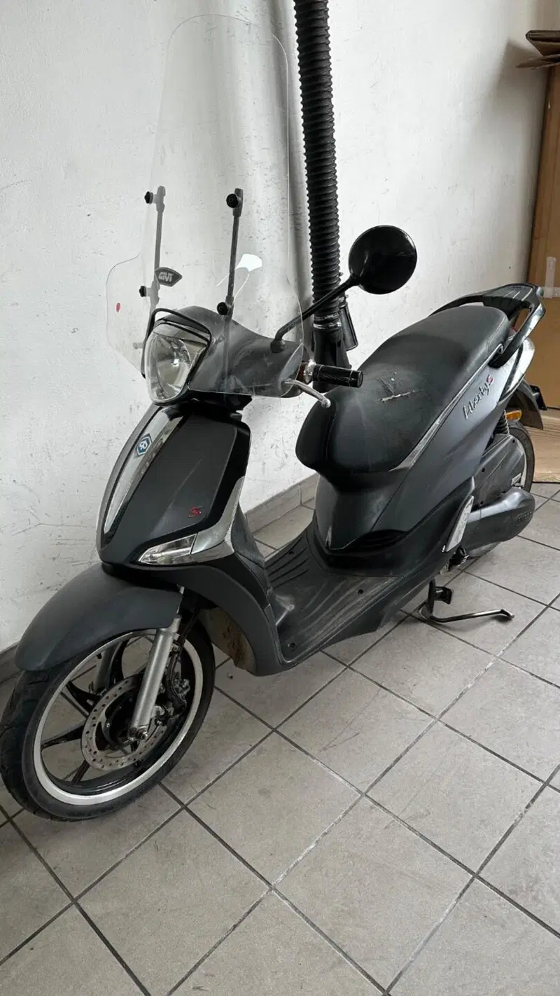 Piaggio Liberty S 50 4T (2020) (4)