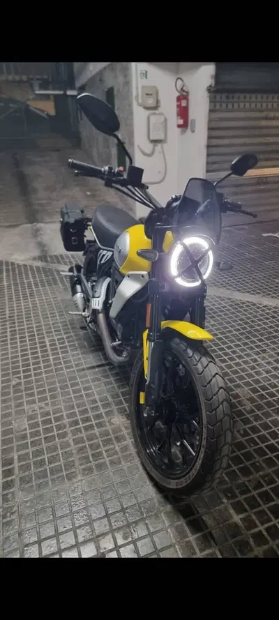 Ducati Scrambler 800 Icon (2023 - 24) usata