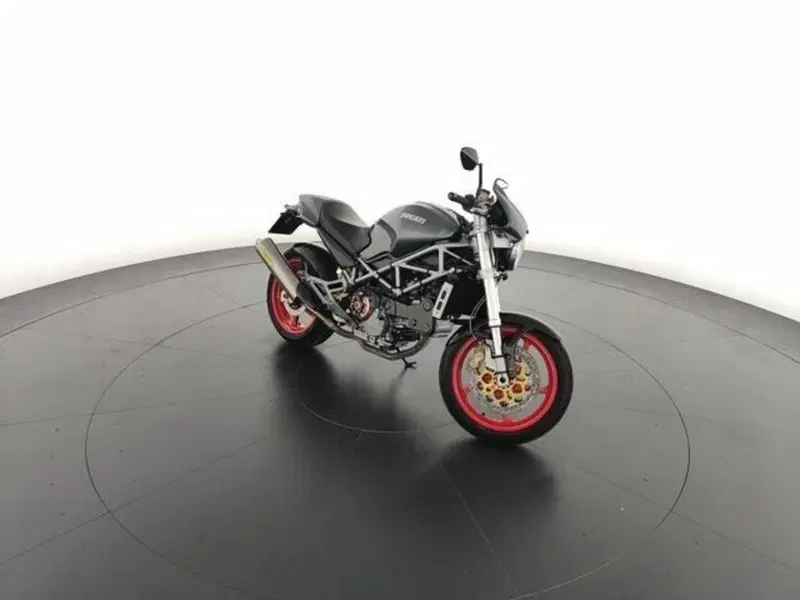 Ducati Monster 900 Dark (1999 - 02) (3)