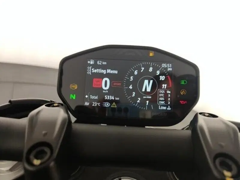 Ducati Monster 937 (2021 - 25) (14)