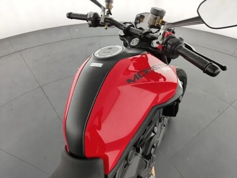 Ducati Monster 937 Senna (2024) (14)