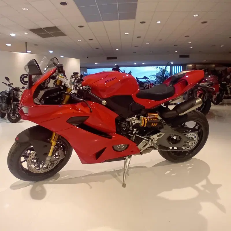 Ducati Panigale V2 S (2025 - 26) (4)