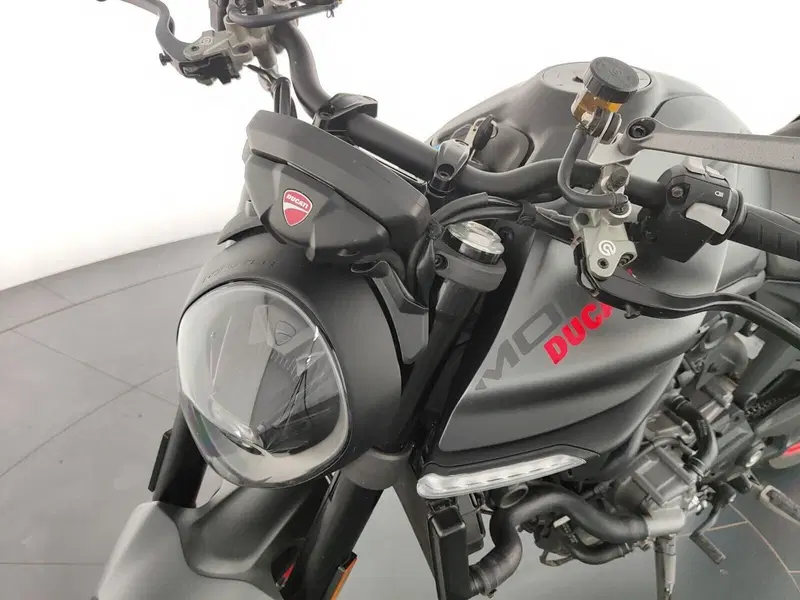 Ducati Monster 937 (2021 - 25) (11)