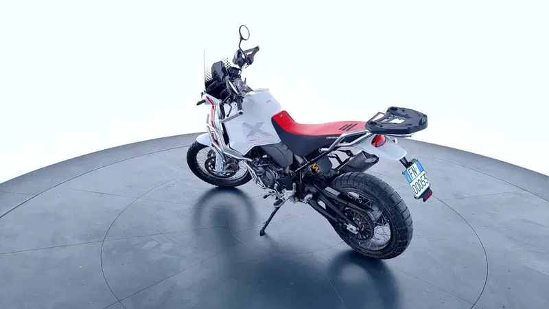 Ducati DesertX Rally (2024 - 25) (7)
