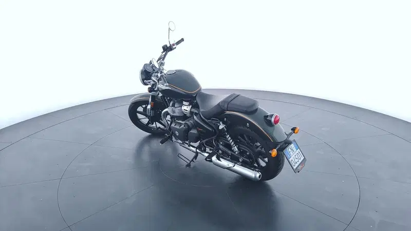 Royal Enfield Super Meteor 650 (2023 - 26) (7)