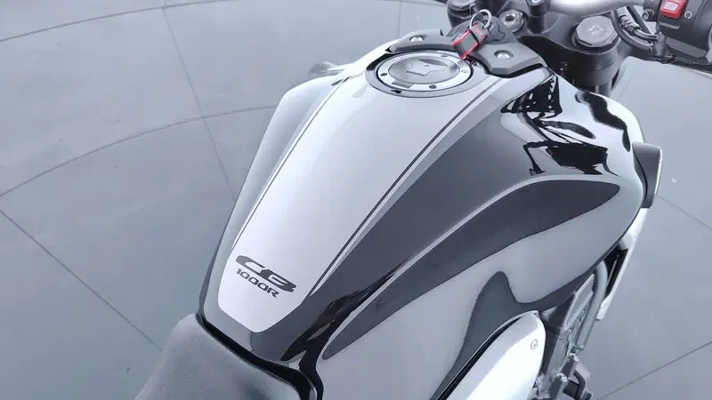 Honda CB 1000 R + Neo Sport Cafè (2019 - 20) (14)