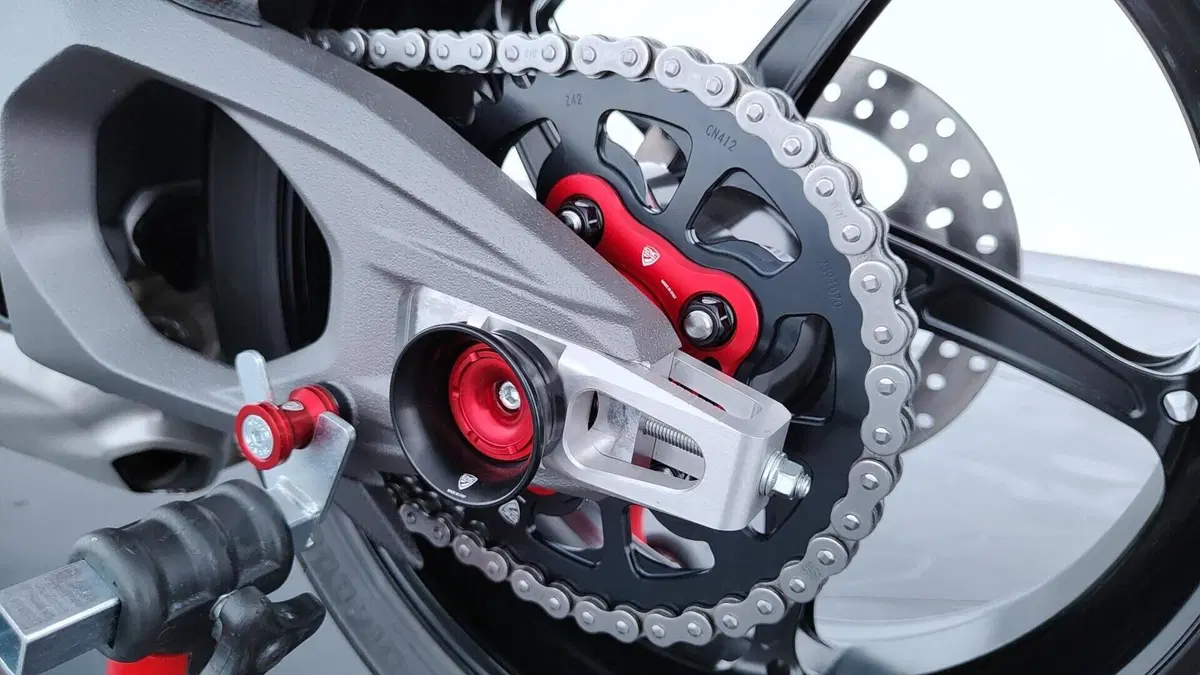 Ducati Streetfighter V4 S (2025 - 26) (11)