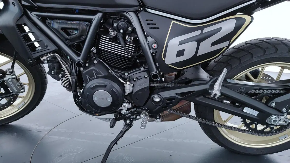 Ducati Scrambler 800 Full Throttle (2025 - 26) (9)