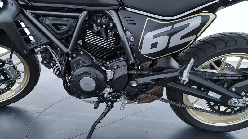 Ducati Scrambler 800 Full Throttle (2025 - 26) (9)