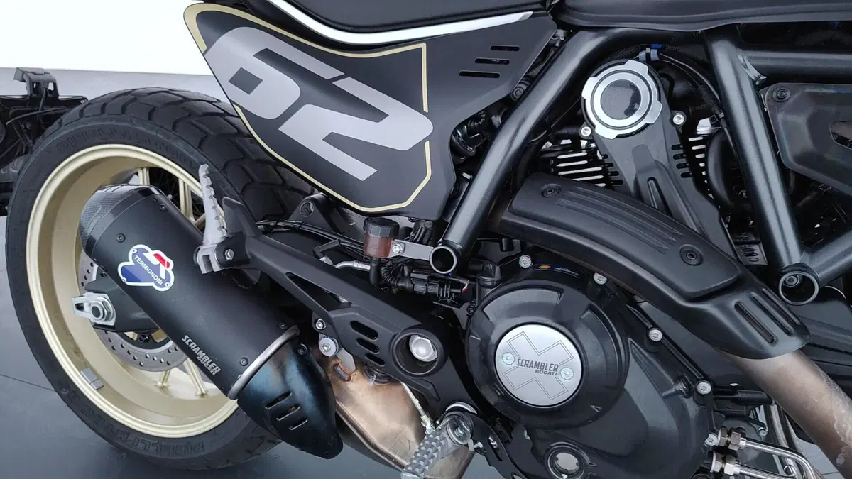 Ducati Scrambler 800 Full Throttle (2025 - 26) (12)