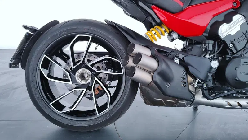 Ducati Diavel V4 (2023 - 26) (15)