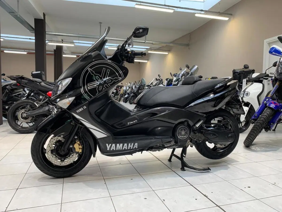 Yamaha T-Max 500 (2004 - 07) (3)