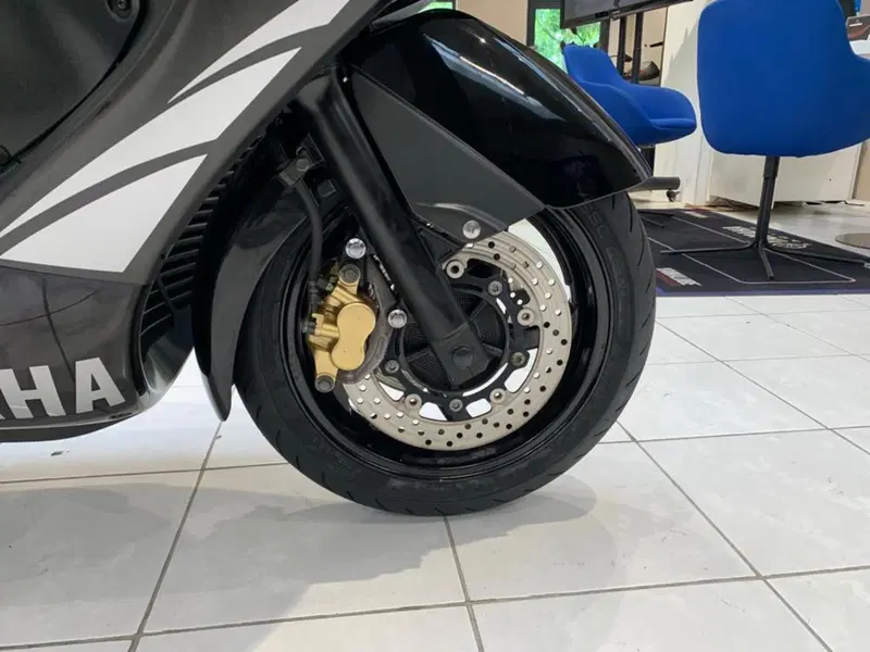 Yamaha T-Max 500 (2004 - 07) (8)