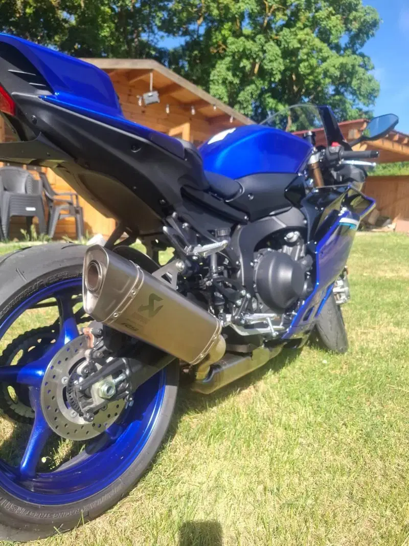 Yamaha YZF R9 (2025 - 26) (9)