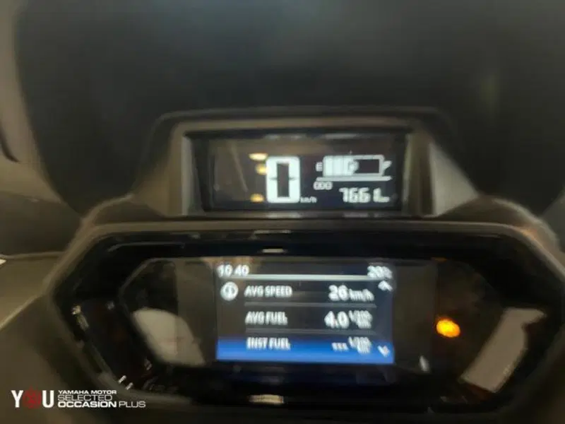 Yamaha X-Max 300 Tech Max (2021 - 24) (6)