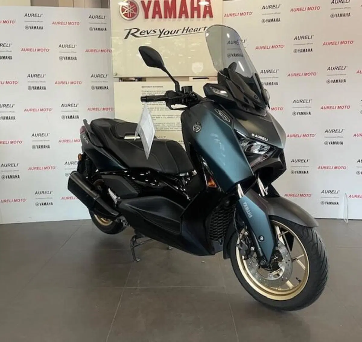 Yamaha X-Max 300 Tech Max (2021 - 24) (4)