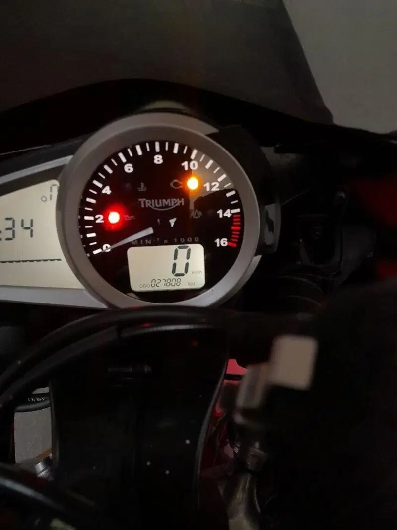Triumph Daytona 675 (2006 - 08) (4)