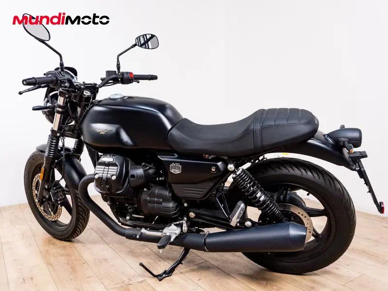 Moto Guzzi V7 850 Stone Special Abs (2021) (7)