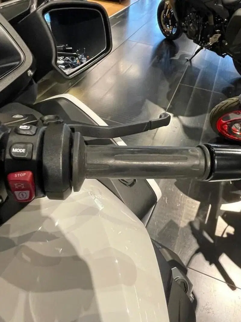 Bmw R 1250 RT (2021 - 25) (3)