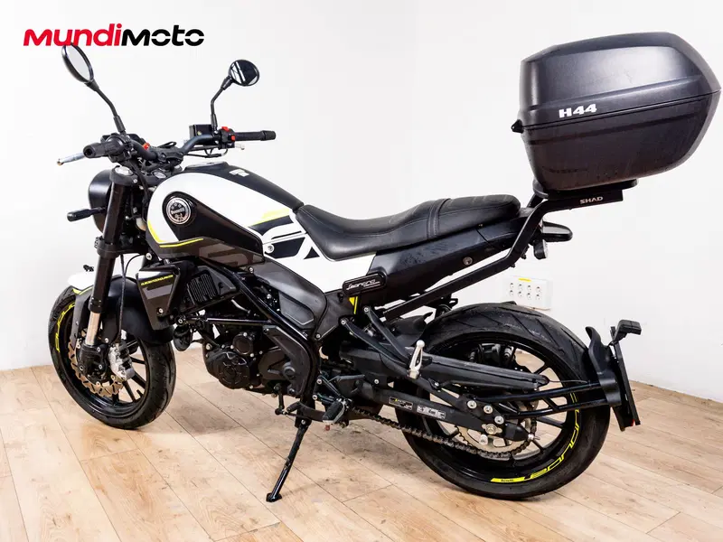 Benelli Leoncino 250 (2021 - 25) (7)