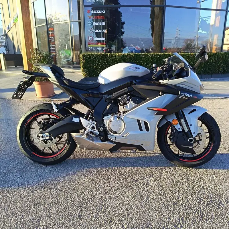 CFMOTO 675SR-R (2025 - 26) (2)