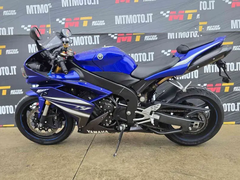 Yamaha YZF R1 (2007 - 08) (2)
